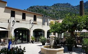 Hotel Restaurant Du Parc En Bord De Riviere  3*